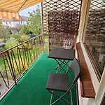 In Zentraler Und Ruhiger Lage Mit Balkon, Fusslaeufig Zur Innenstadt Appartamento Hamelin