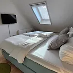 In Zentraler Und Ruhiger Lage Mit Balkon, Fusslaeufig Zur Innenstadt Appartamento *