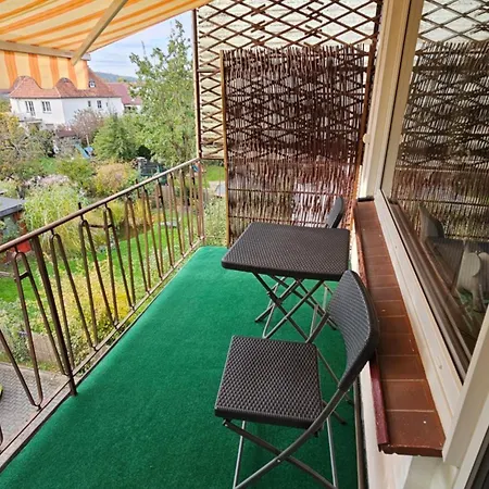 In Zentraler Und Ruhiger Lage Mit Balkon, Fusslaeufig Zur Innenstadt Apartment Hamelin