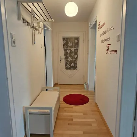 Apartment In Zentraler Und Ruhiger Lage Mit Balkon, Fusslaeufig Zur Innenstadt