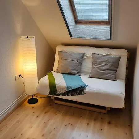 Apartment In Zentraler Und Ruhiger Lage Mit Balkon, Fusslaeufig Zur Innenstadt Hamelin